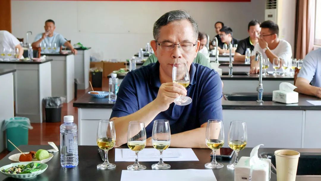 1754546932986403.jpg 4.jpg